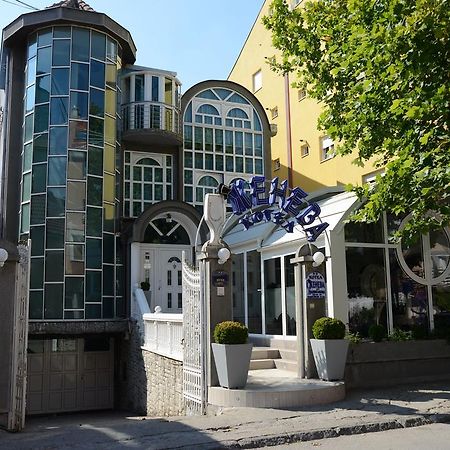 Hotel Zeneva Kragujevac Exterior photo