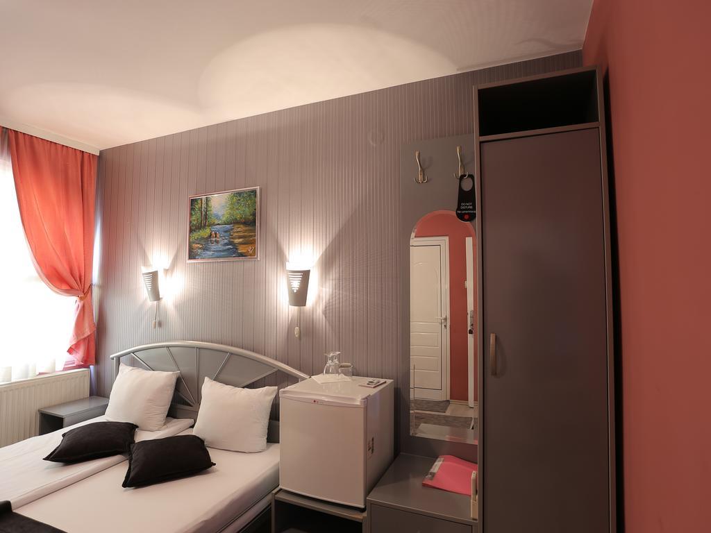 Hotel Zeneva Kragujevac Room photo